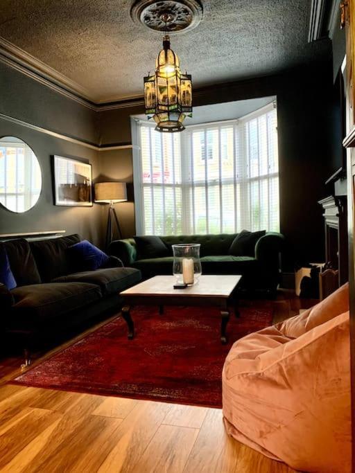Chic Townhouse Near Tunnels Beaches Ilfracombe Zewnętrze zdjęcie
