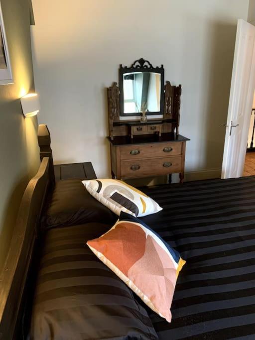 Chic Townhouse Near Tunnels Beaches Ilfracombe Zewnętrze zdjęcie